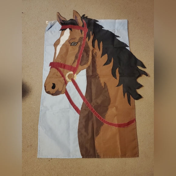 2 horse house flags - Picture 2 of 3